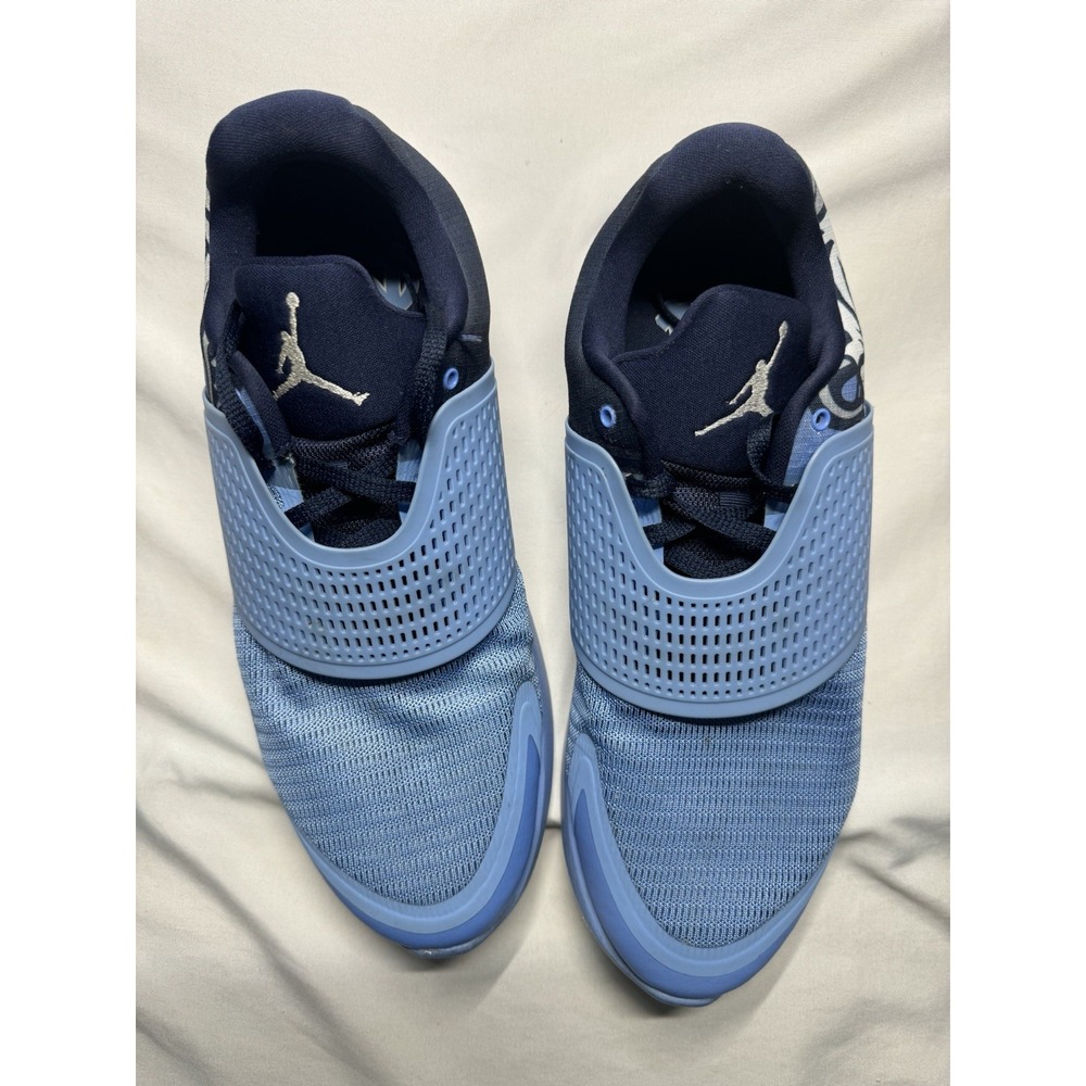 Jordan‎ Men's North Carolina Tar Heels Grind 2 Running Shoes Size 10.5 - Picture 5 of 7